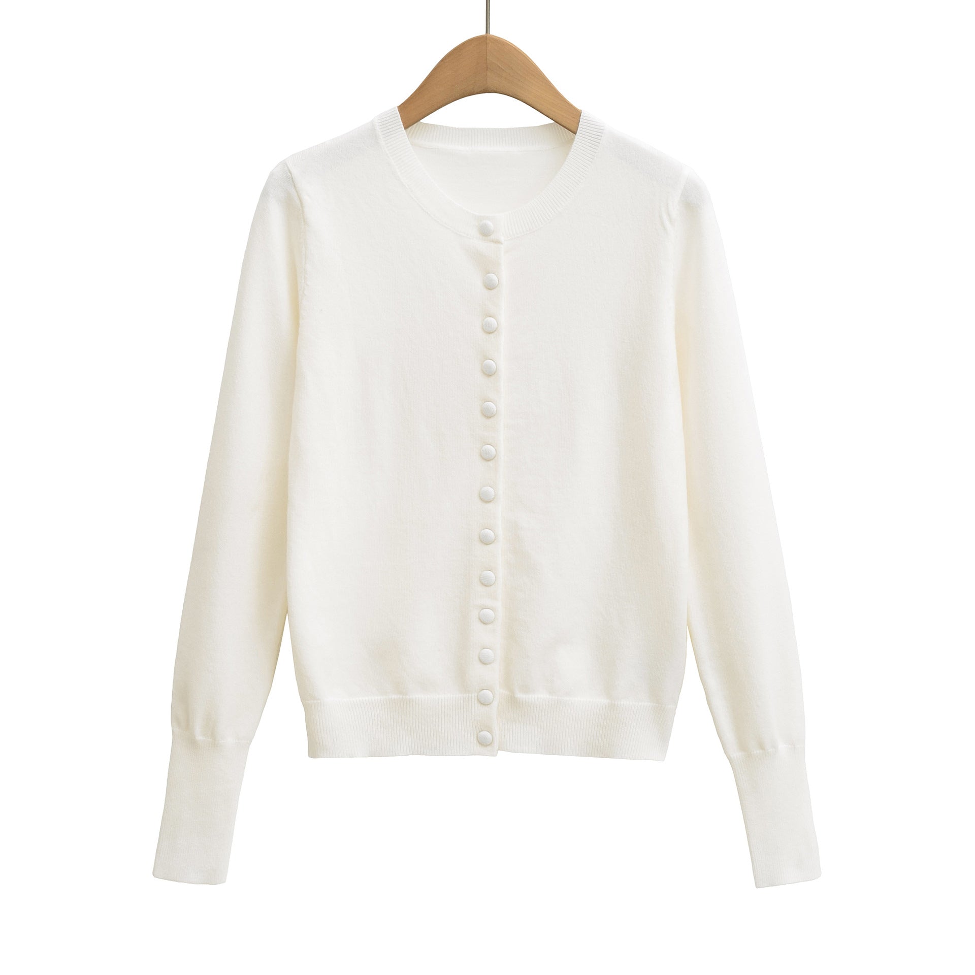 Round neck long sleeved single breasted loose top