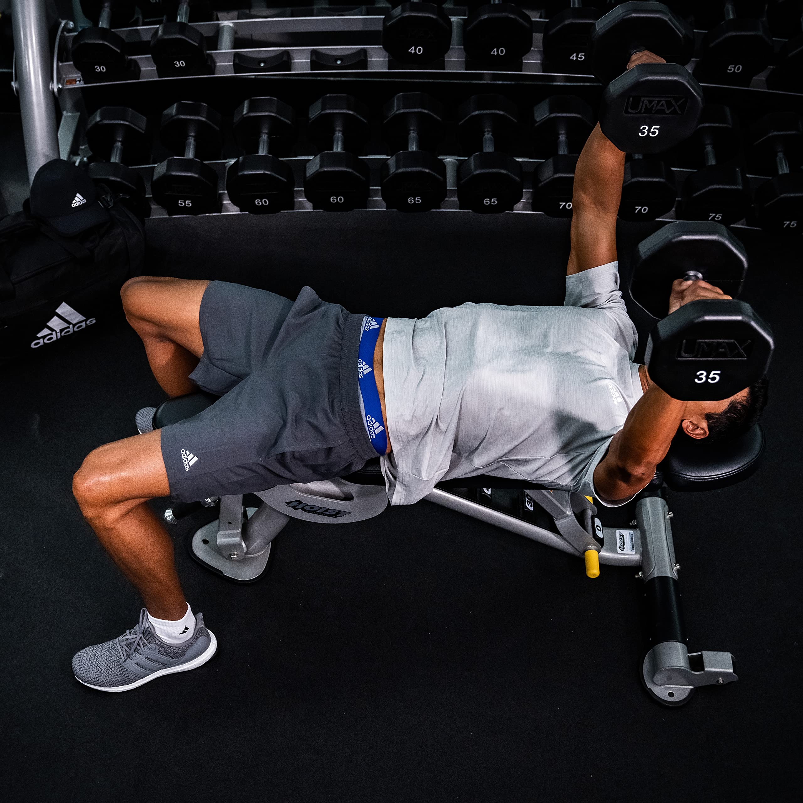 adidas Men's Athletic Cushioned 6-Pack Crew, Cushioned Crew Socks with Arch Compression for a Secure Fit