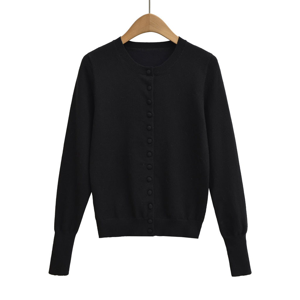 Round neck long sleeved single breasted loose top